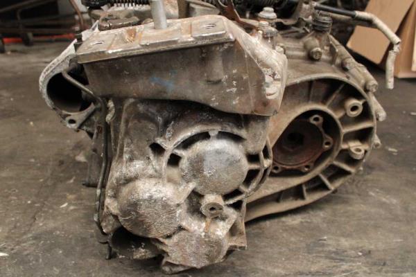 BOITE DE VITESSE VW / SEAT / FORD 1.9TDI ( 6 VITESSES ) - Vue 4